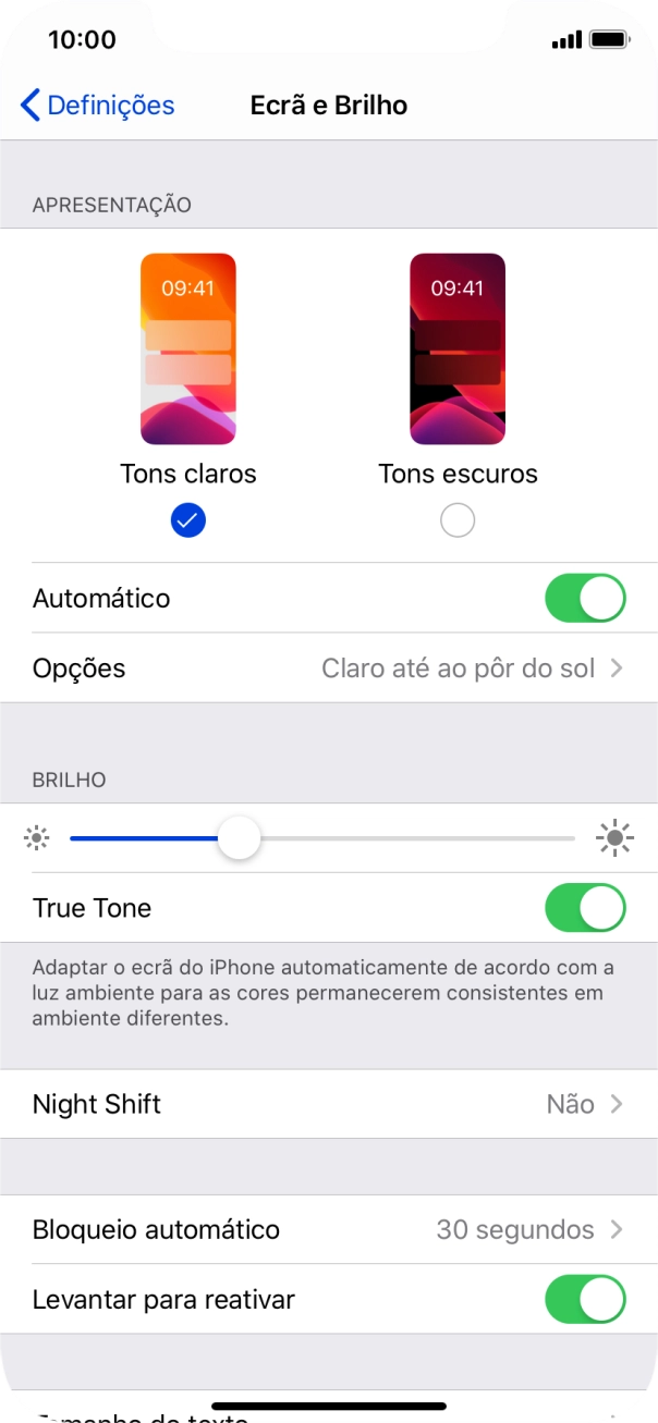 Quando ativar a função, prima Opções e siga as indicações no ecrã para escolher o período pretendido para o Modo Escuro.