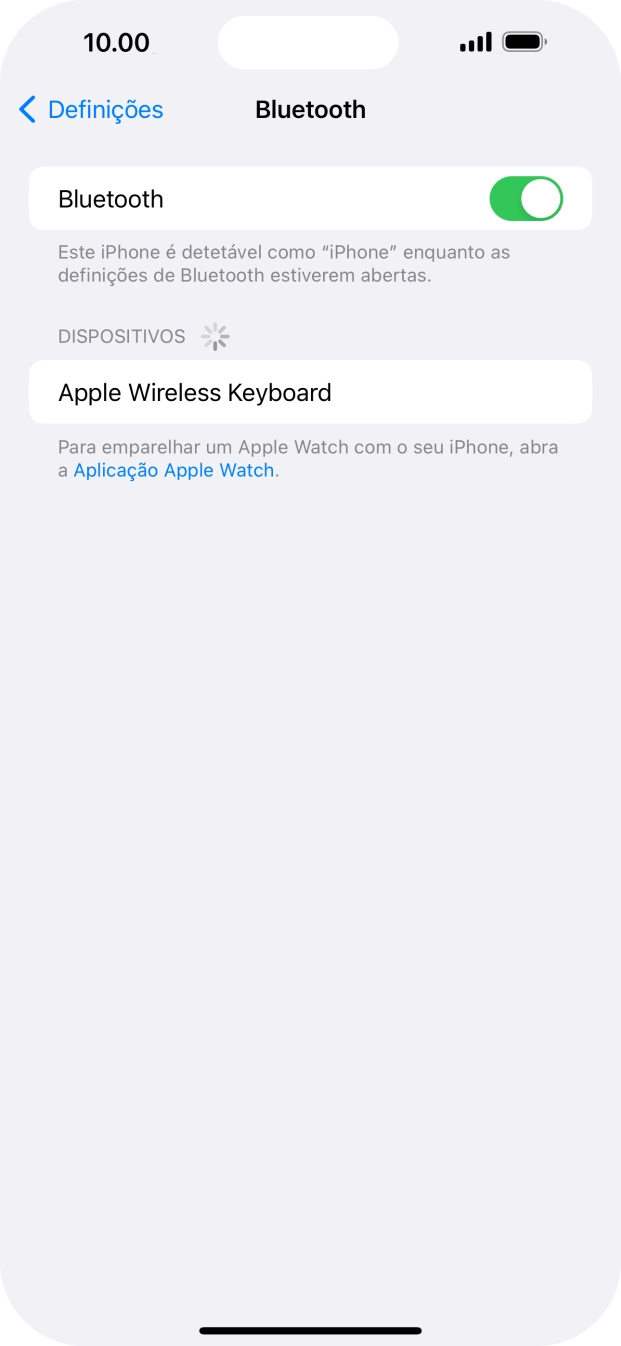 Prima o dispositivo Bluetooth pretendido e siga as indicações no ecrã para emparelhar o dispositivo pretendido com o telefone.