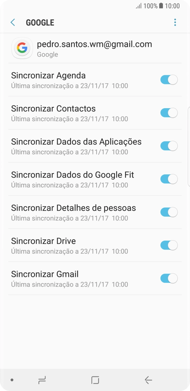 Prima a tecla de início para terminar e voltar ao ecrã inicial.