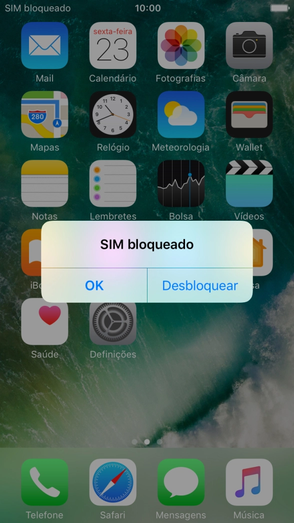 Se o cartão SIM estiver bloqueado, prima Desbloquear.