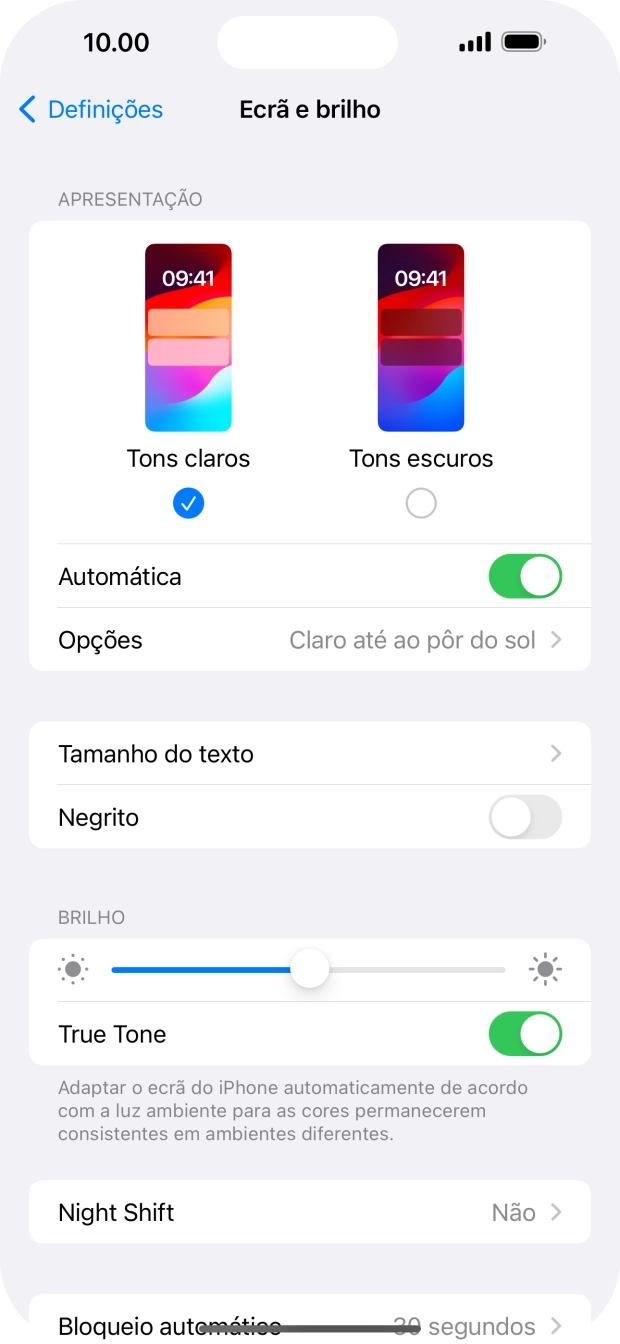 Quando ativar a função, prima Opções e siga as indicações no ecrã para escolher o período pretendido para o Modo Escuro.