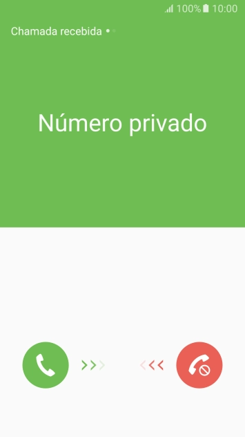 Se o bloqueio de ecrã estiver ativado, prima o ícone de atender e arraste-o para a direita.
