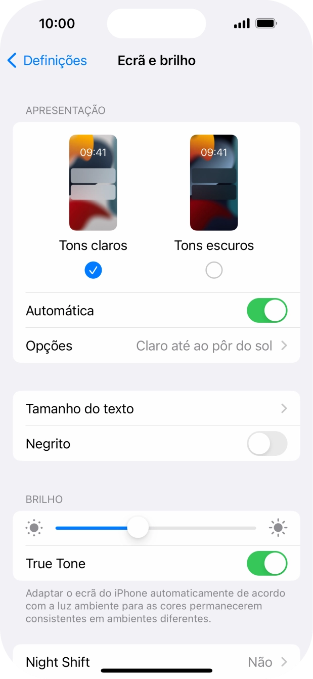 Quando ativar a função, prima Opções e siga as indicações no ecrã para escolher o período pretendido para o Modo Escuro.