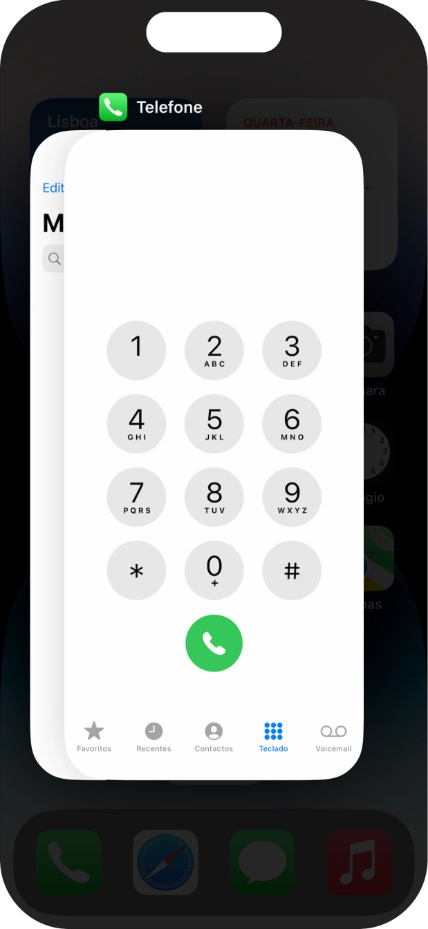Deslize o dedo para cima sobre a aplicação pretendida para a terminar.