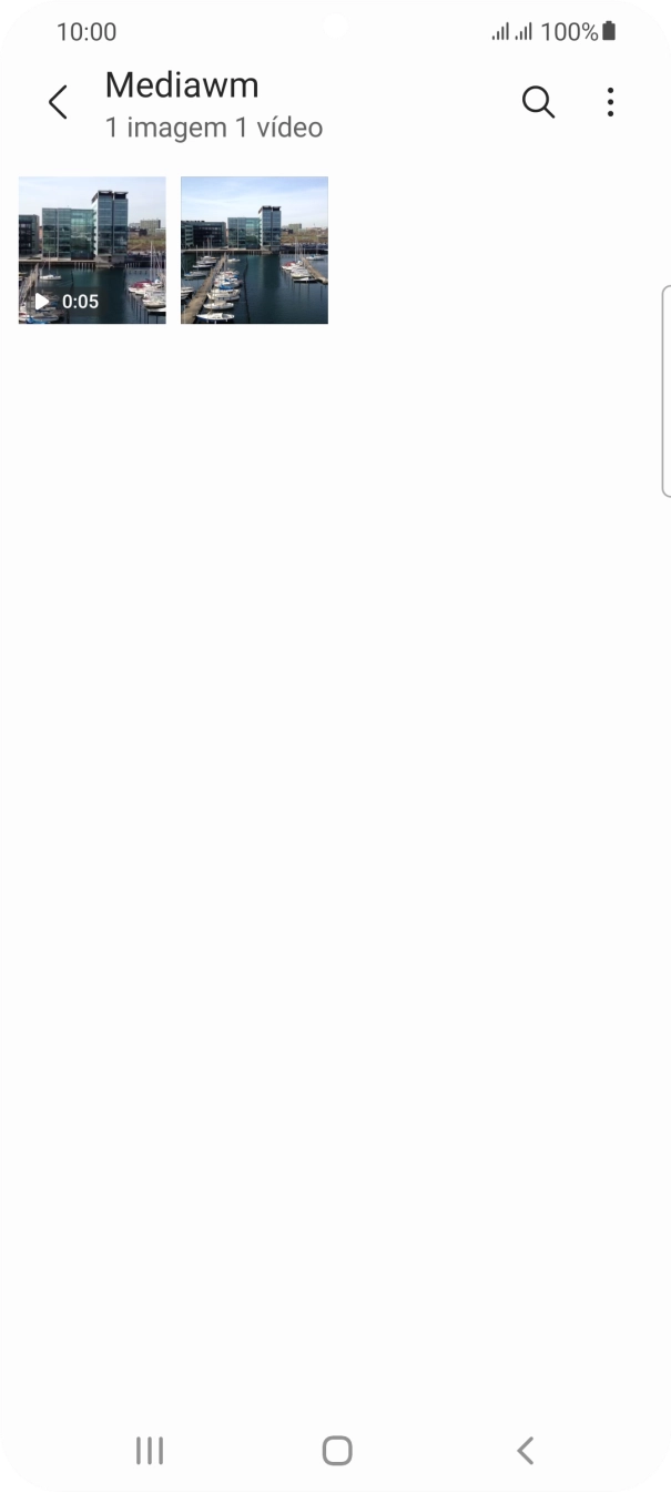 Prima durante um momento uma imagem ou um clipe de vídeo.