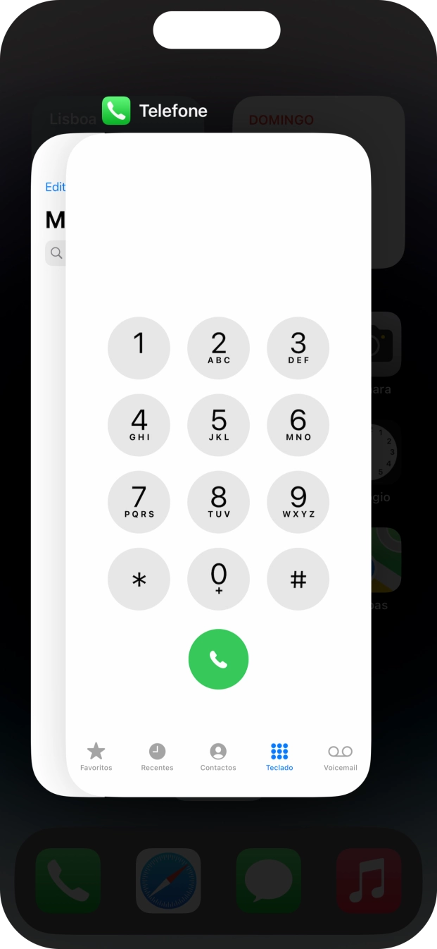 Deslize o dedo para cima sobre a aplicação pretendida para a terminar.
