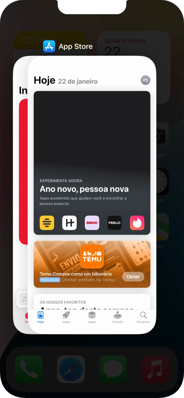 Deslize o dedo para cima sobre a aplicação pretendida para a terminar.