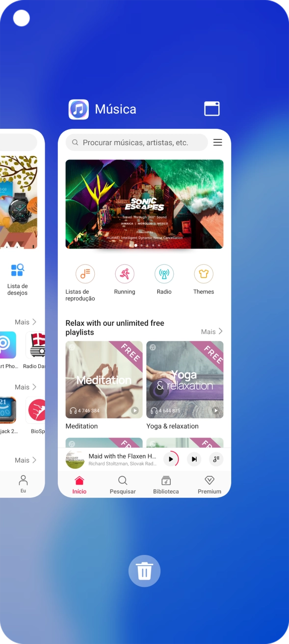 Para terminar uma aplicação em curso, deslize o dedo para cima na aplicação pretendida.