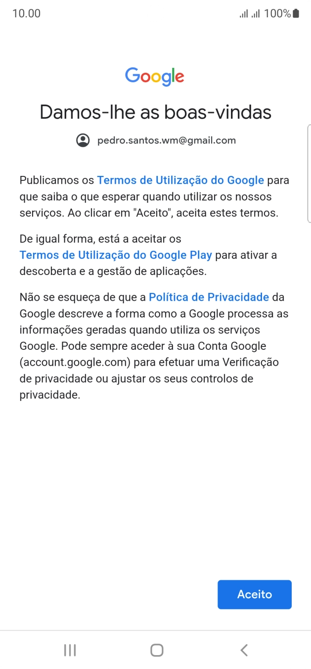 Prima Aceito e siga as indicações no ecrã para escolher as definições da conta Google.