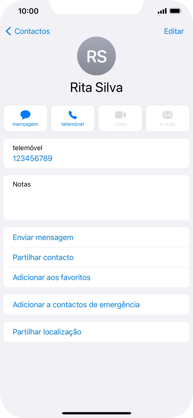 Para voltar ao ecrã inicial, deslize o dedo de baixo para cima a partir da base do ecrã.