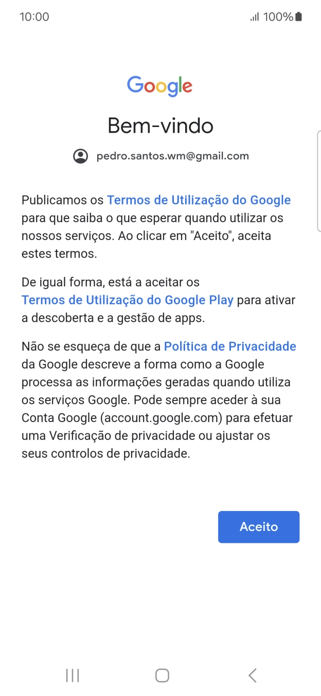 Prima Aceito e siga as indicações no ecrã para escolher as definições da conta Google.