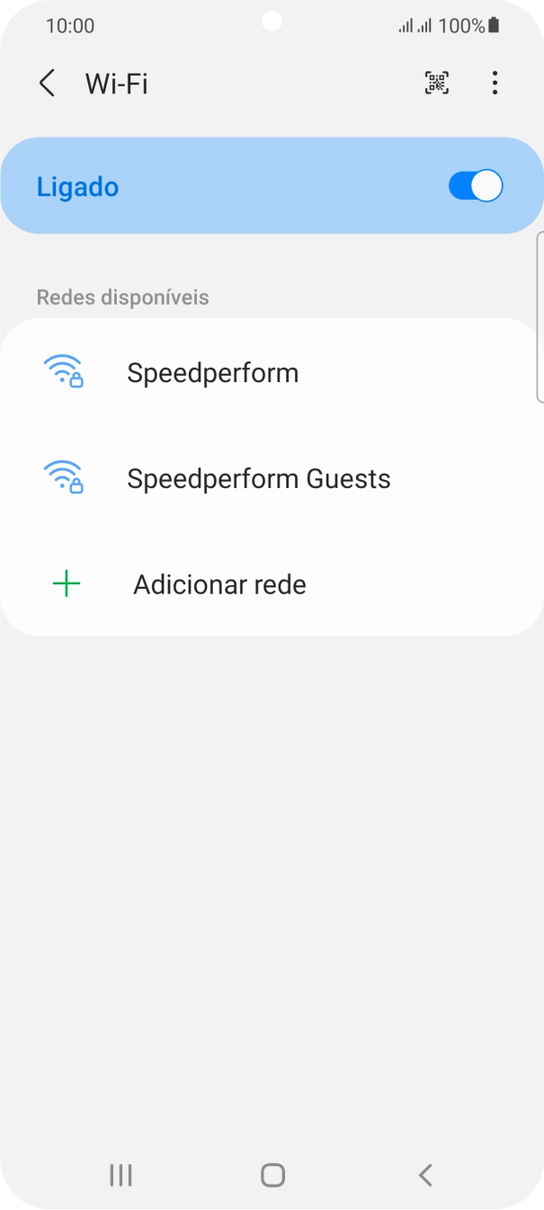 Prima a rede Wi-Fi pretendida.