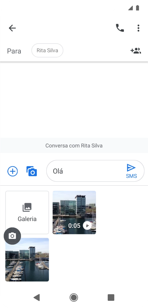 Prima Galeria e vá até a imagem pretendida.
