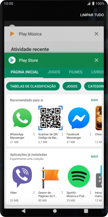 Para terminar uma aplicação em curso, deslize o dedo para a direita na aplicação pretendida.