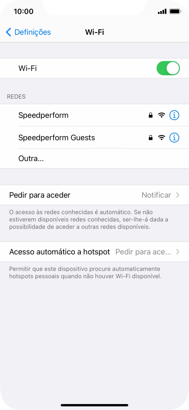 Prima a rede Wi-Fi pretendida e introduza a password da rede Wi-Fi.
