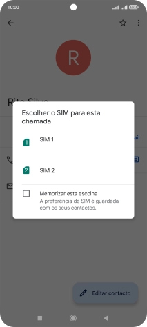 Prima o cartão SIM pretendido.
