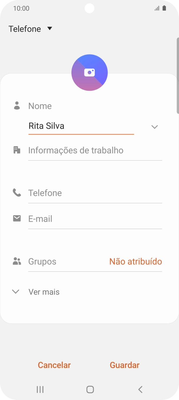 Prima Telefone e introduza o número de telefone pretendido.