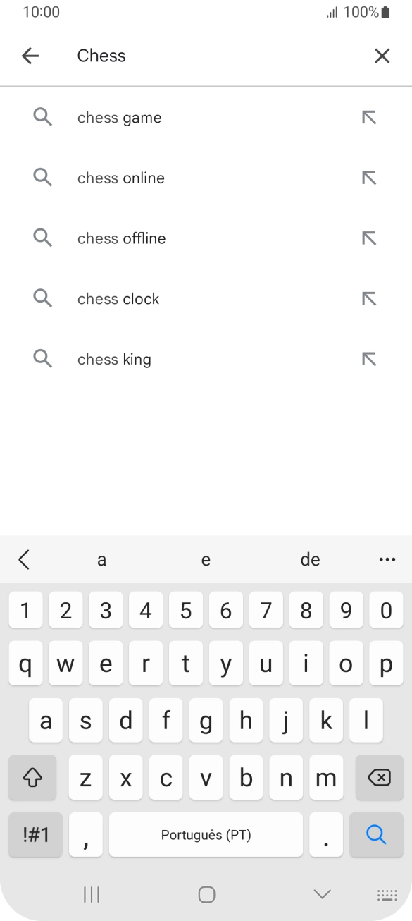 Introduza o nome ou categoria da app pretendida e prima o ícone para pesquisar.