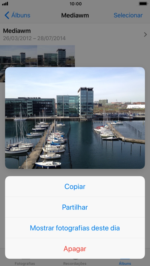 Prima a função pretendida e siga as indicações no ecrã para utilizar a função escolhida.