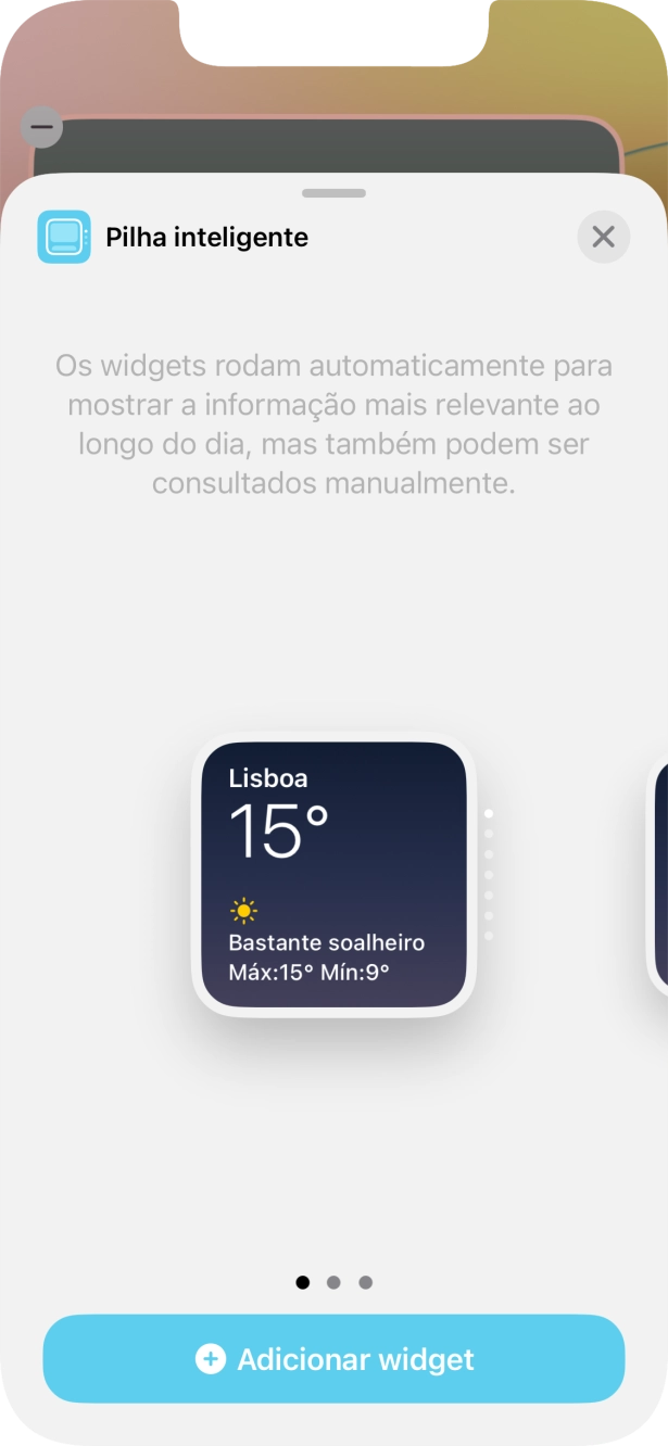 Para escolher a dimensão pretendida para o widget, deslize o dedo para a direita ou para a esquerda sobre o ecrã.