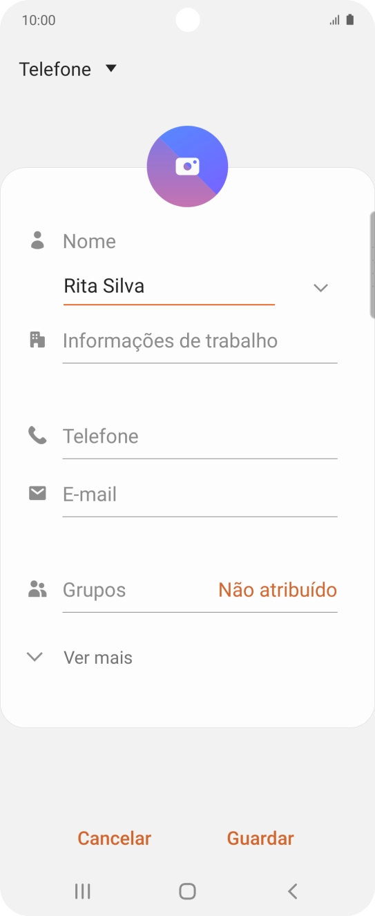 Prima Telefone e introduza o número de telefone pretendido.