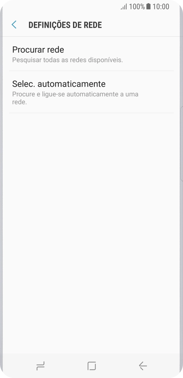 Para selecionar a rede manualmente, prima Procurar rede e aguarde enquanto o telefone procura as redes.