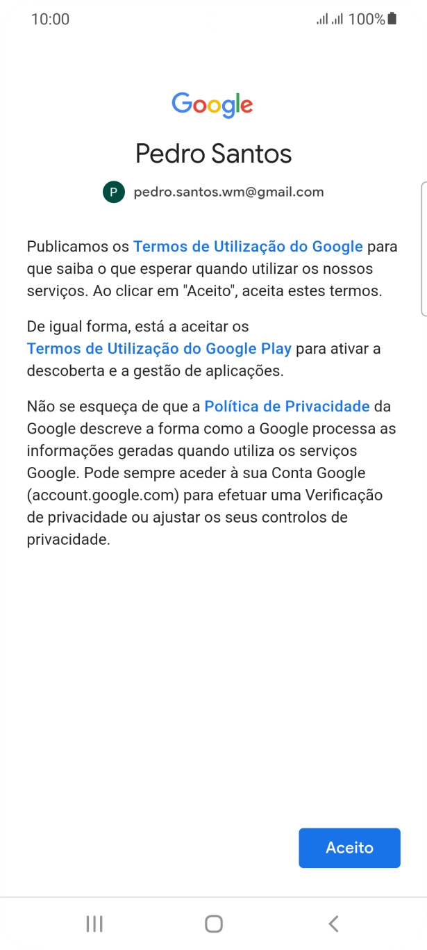Prima Aceito e siga as indicações no ecrã para escolher as definições da conta Google.