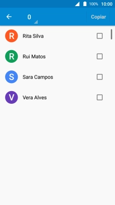 Prima a lista suspensa.
