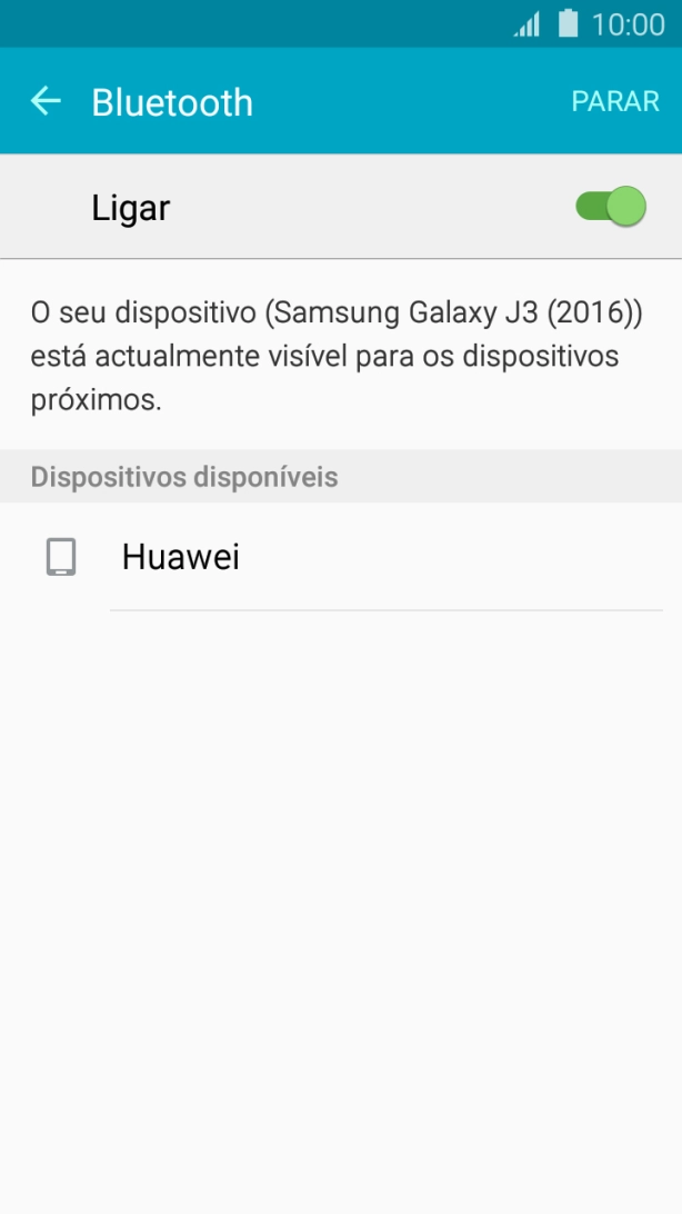 Prima o dispositivo Bluetooth pretendido e siga as indicações no ecrã para emparelhar o dispositivo pretendido com o telefone.