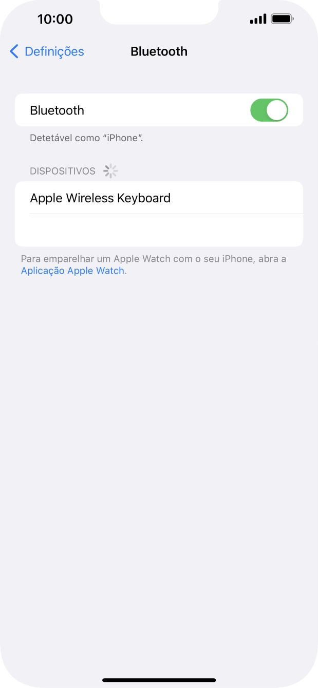 Prima o dispositivo Bluetooth pretendido e siga as indicações no ecrã para emparelhar o dispositivo pretendido com o telefone.
