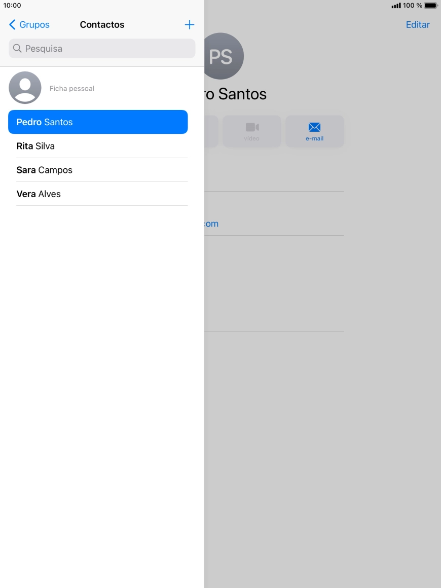 Prima o ícone de novo contacto.