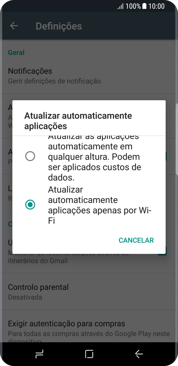 Prima Atualizar automaticamente aplicações apenas por Wi-Fi para ativar a função.