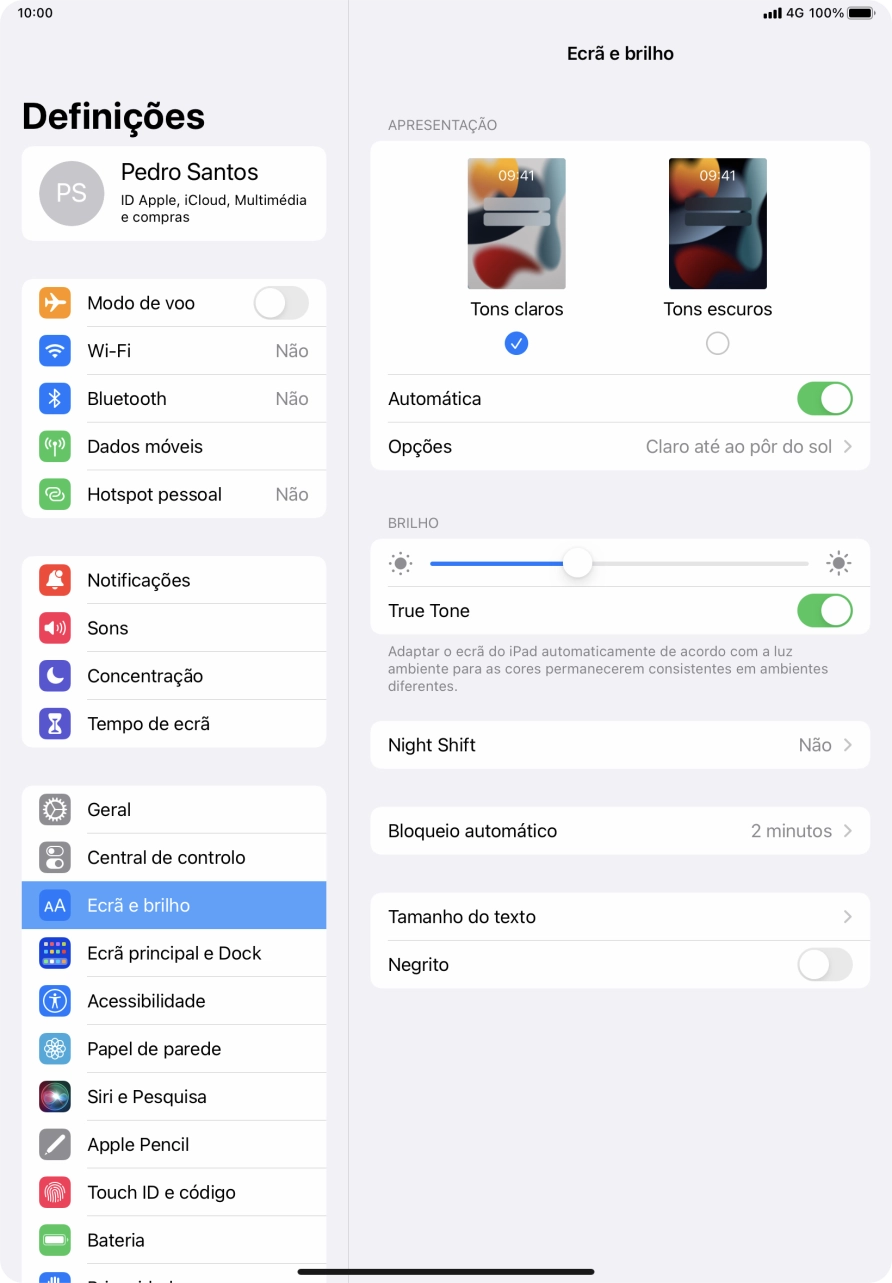 Quando ativar a função, prima Opções e siga as indicações no ecrã para escolher o período pretendido para o Modo Escuro.
