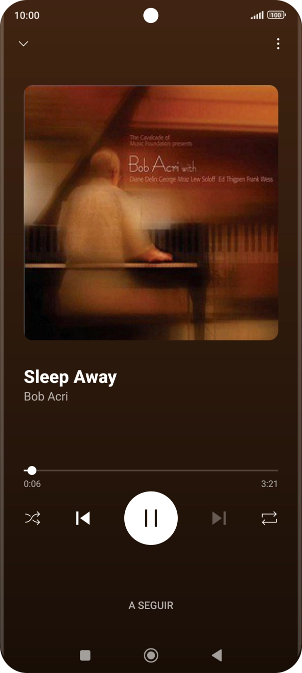 Prima a seta para a direita para ir para o ficheiro de música seguinte.