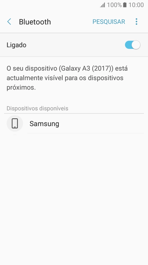 Prima o dispositivo Bluetooth pretendido e siga as indicações no ecrã para emparelhar o dispositivo pretendido com o telefone.