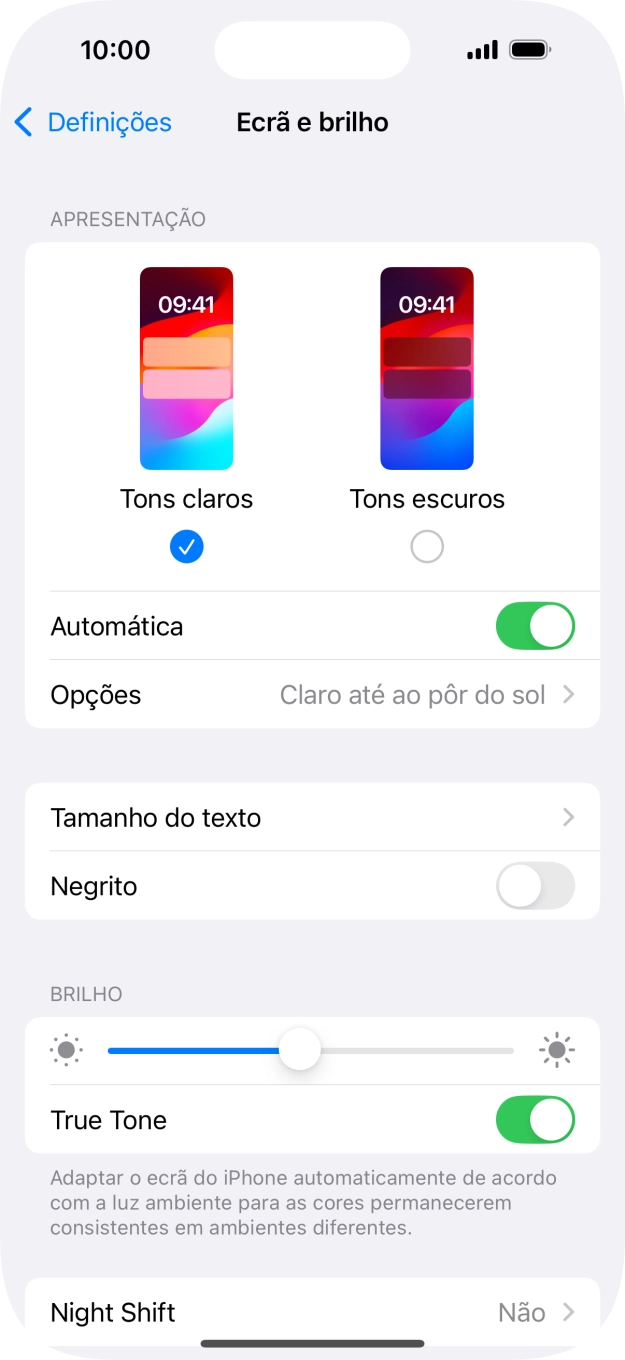 Quando ativar a função, prima Opções e siga as indicações no ecrã para escolher o período pretendido para o Modo Escuro.