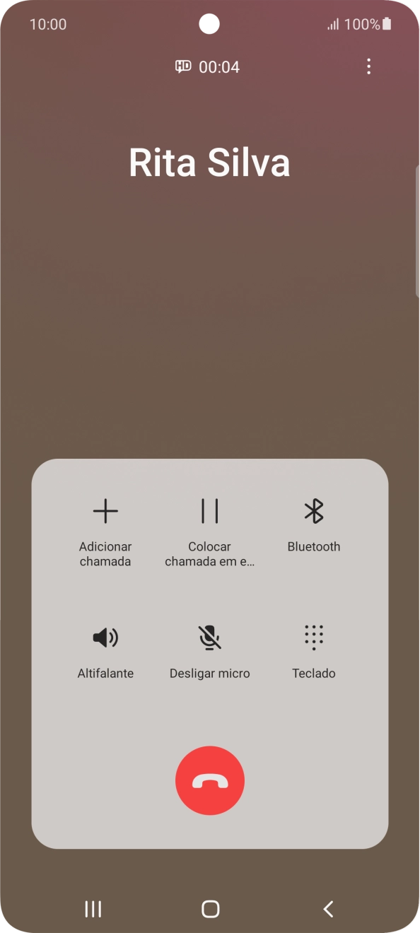 Prima o ícone para terminar a chamada.