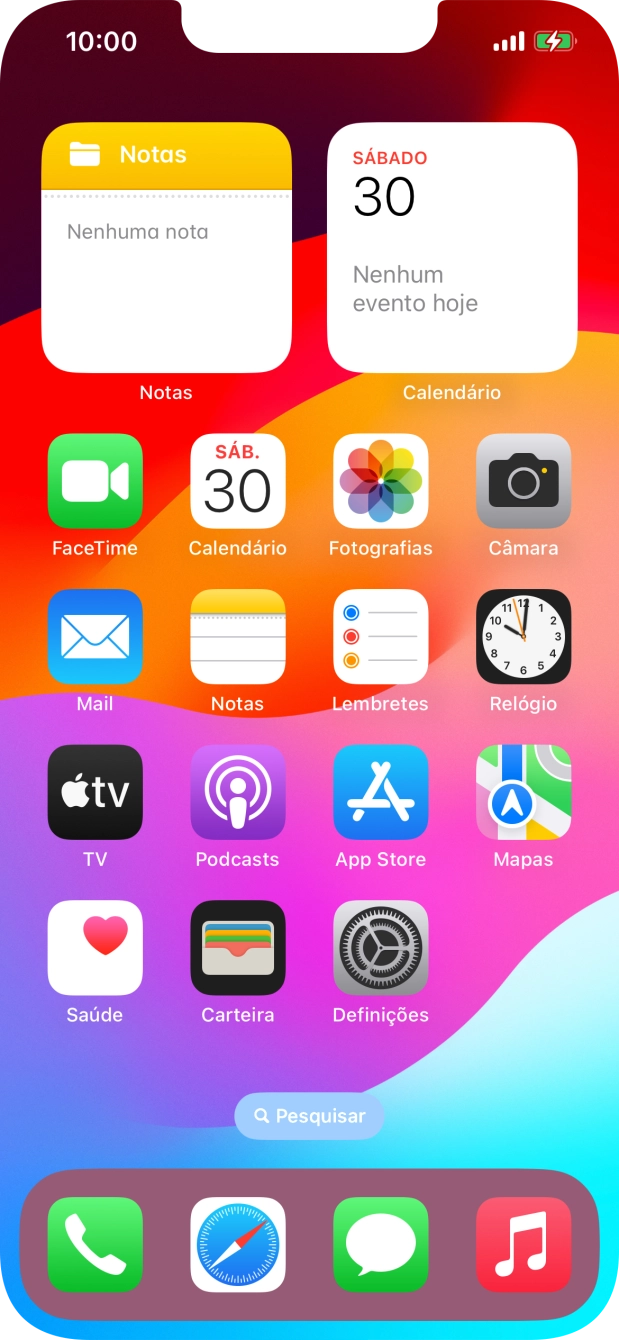 Quando o ícone de bateria em carregamento for mostrado no ecrã, a bateria está em carregamento.
