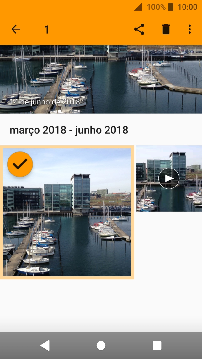 Prima o ícone de menu.