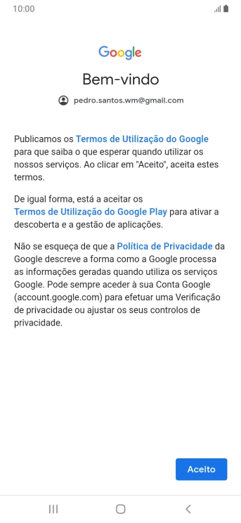 Prima Aceito e siga as indicações no ecrã para escolher as definições da conta Google.