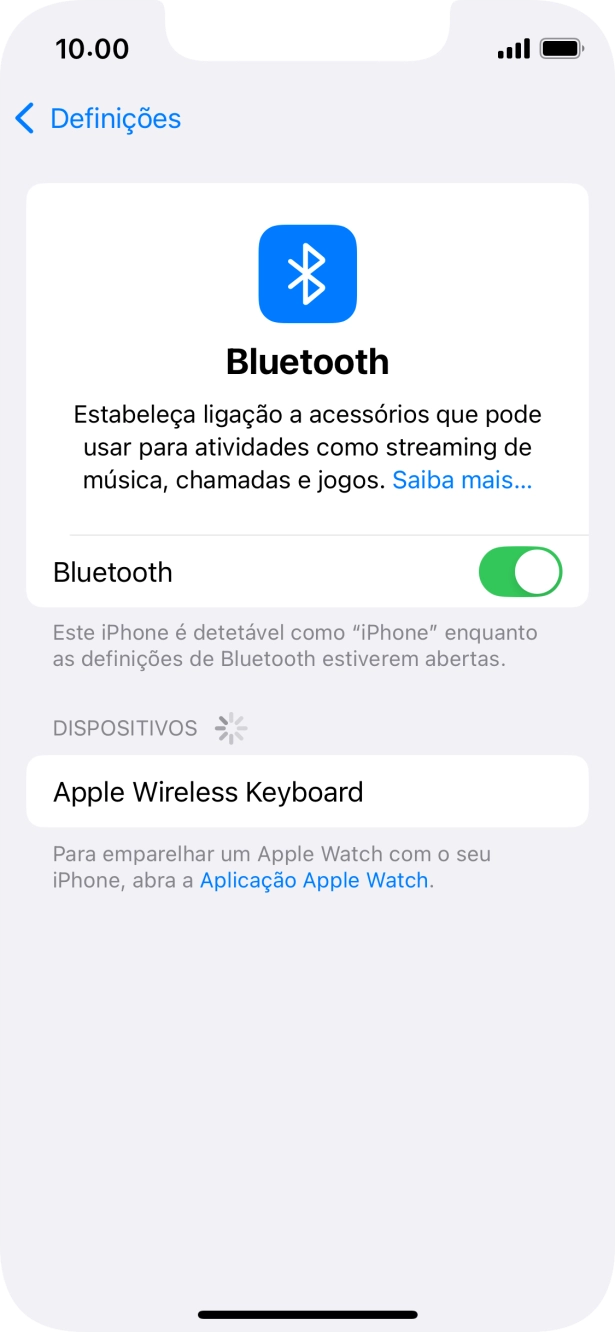 Prima o dispositivo Bluetooth pretendido e siga as indicações no ecrã para emparelhar o dispositivo pretendido com o telefone.