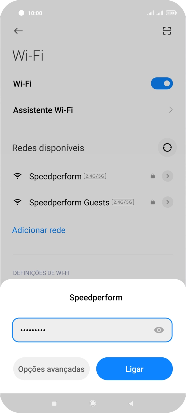 Introduza a password da rede Wi-Fi e prima Ligar.