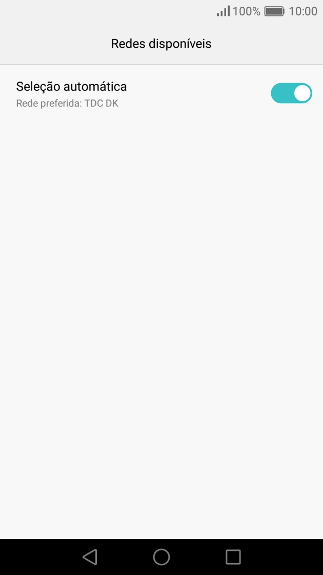 Para selecionar a rede manualmente, prima Seleção automática para desativar a função.