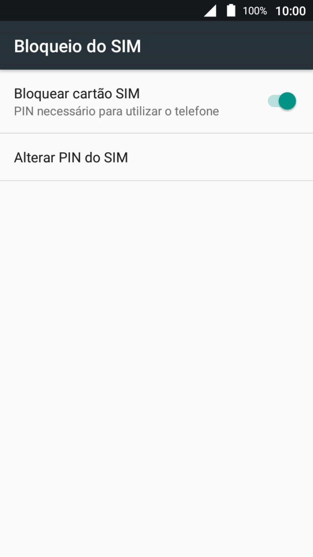 Prima o indicador junto a 