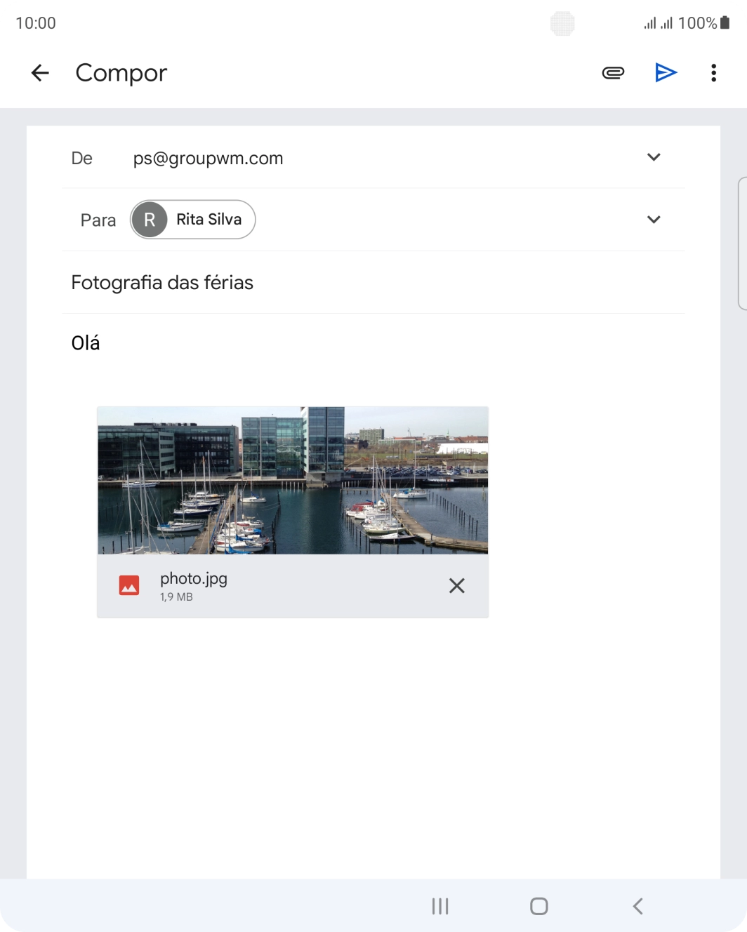 Prima o ícone para enviar quando terminar de escrever o seu e-mail.