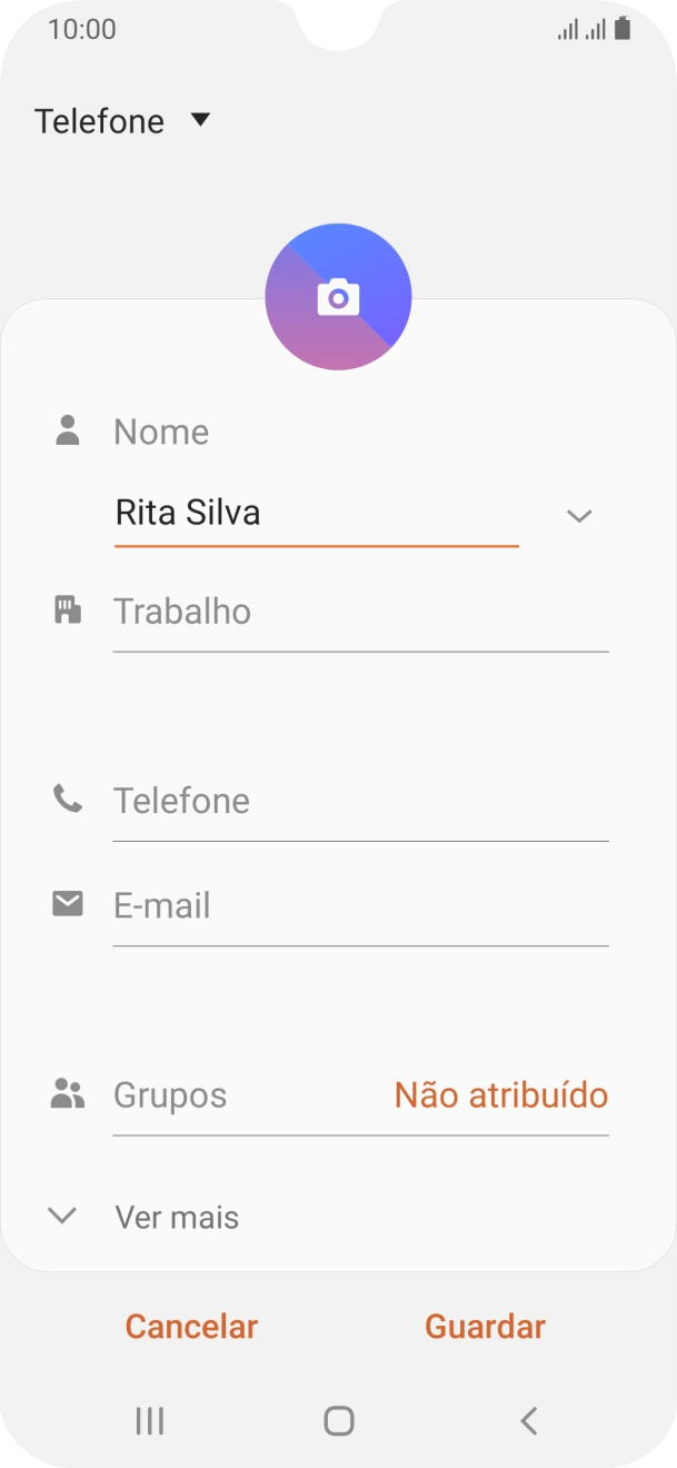Prima Telefone e introduza o número de telefone pretendido.