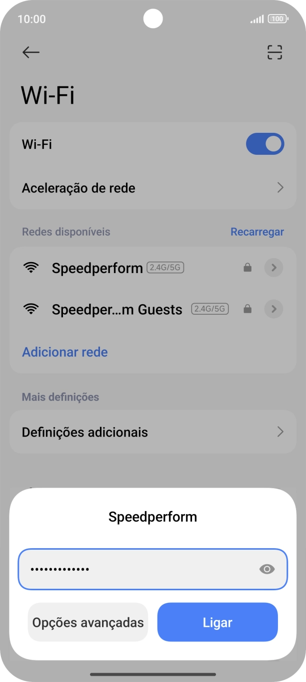 Introduza a password da rede Wi-Fi e prima Ligar.