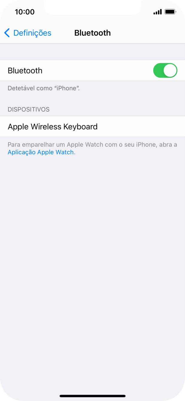 Prima o dispositivo Bluetooth pretendido e siga as indicações no ecrã para emparelhar o dispositivo pretendido com o telefone.