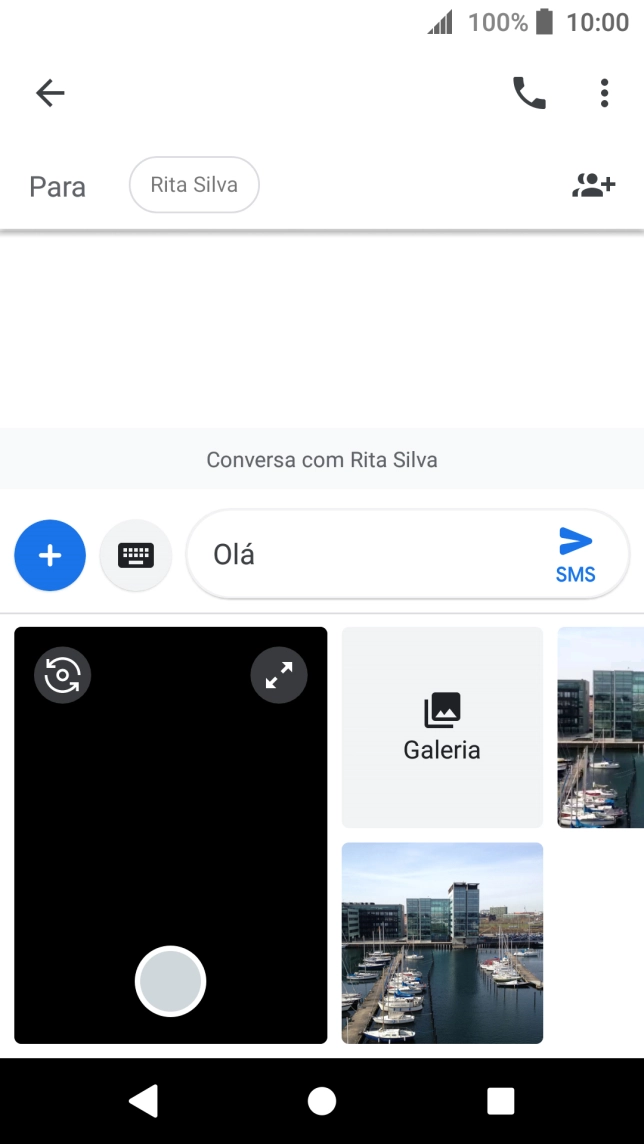 Prima Galeria e vá até à pasta pretendida.