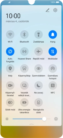 A funkció be- vagy kikapcsolásához válaszd a Mobiladat lehetőséget.